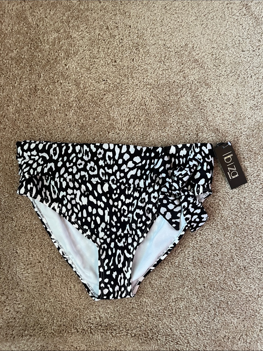 NWT Ibiza Bikini Bottoms